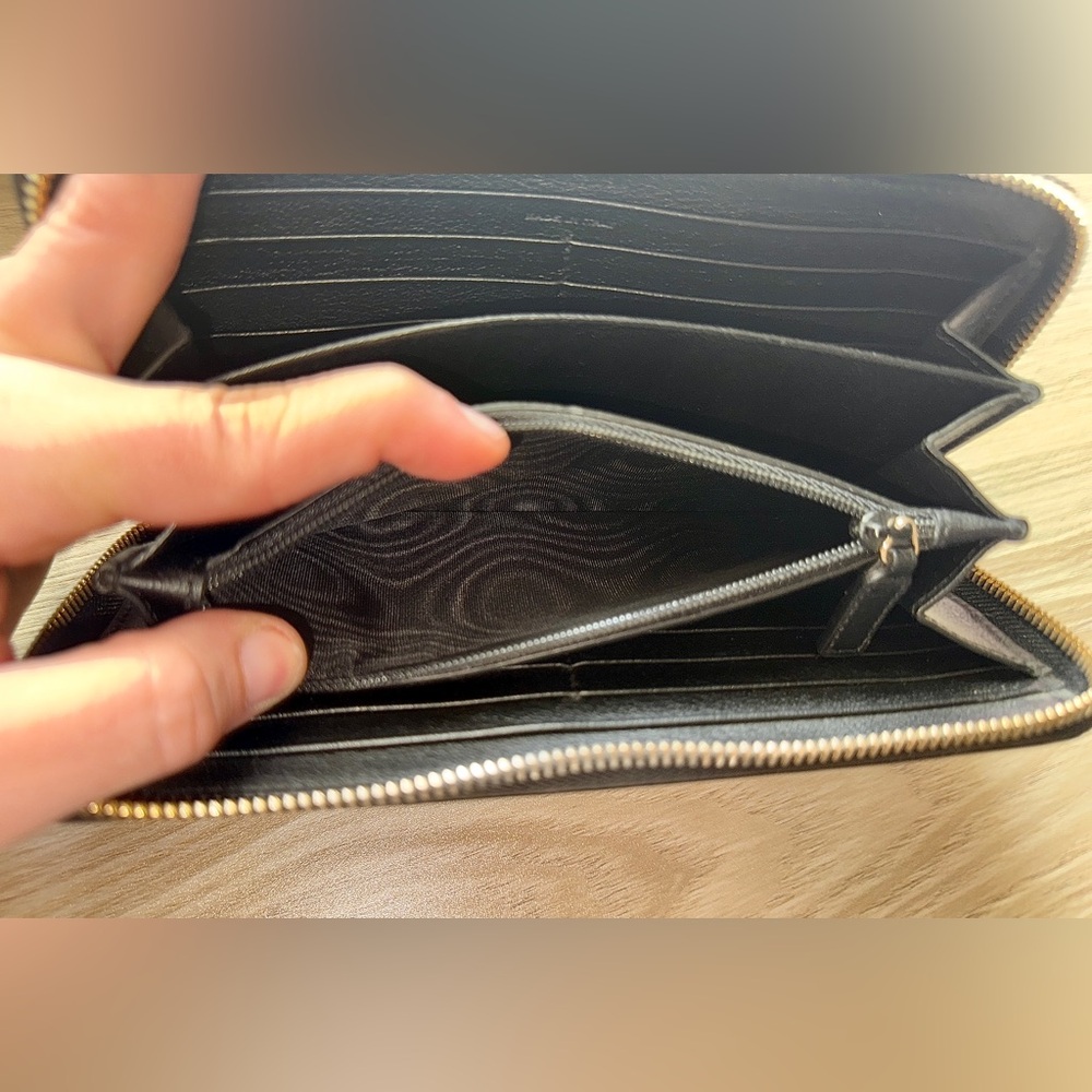 SAINT LAURENT YSL Cassandra Leather Logo Embossed Long Wallet-Black - Picture 6 of 13